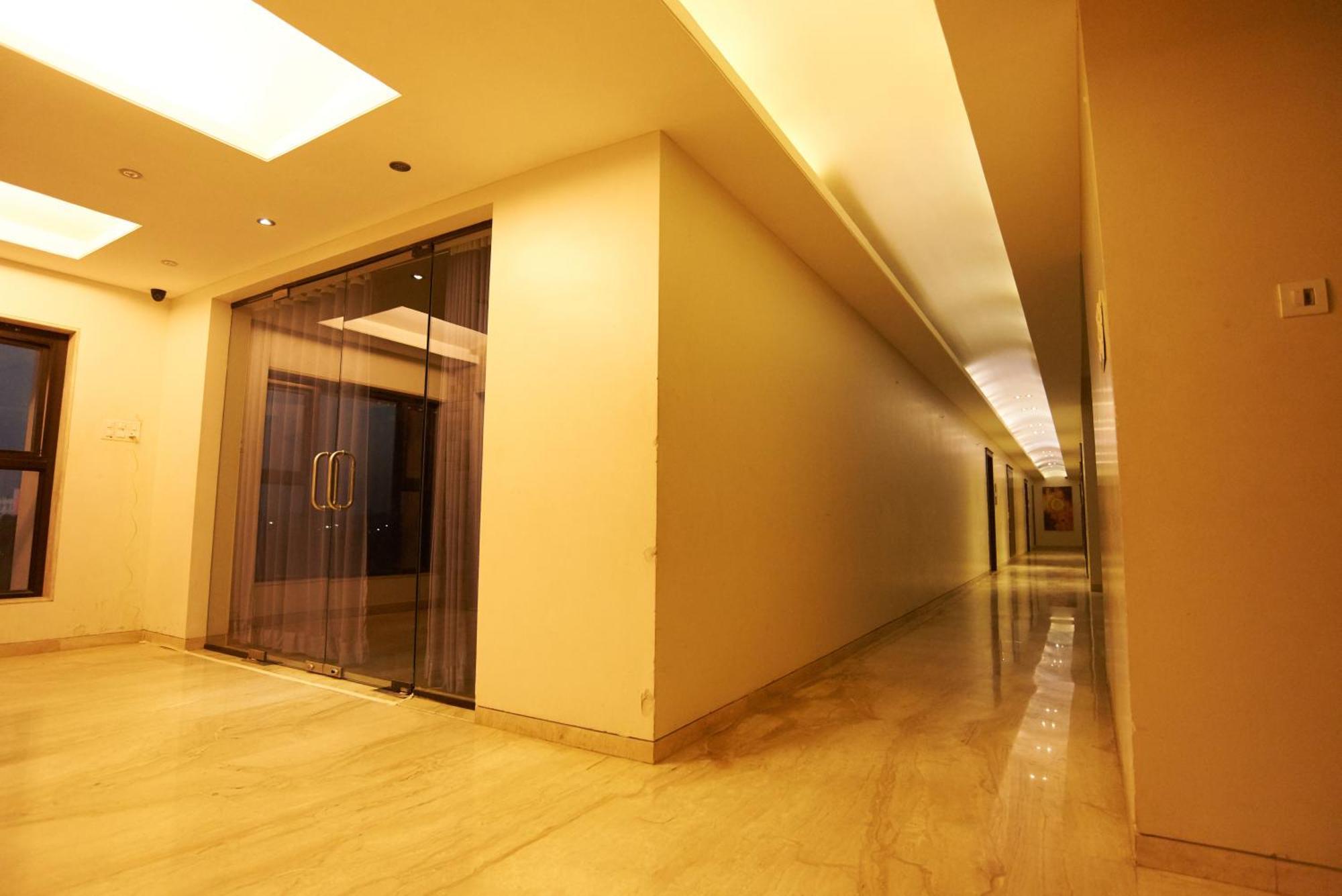 Jc Castle Shirdi Exterior foto