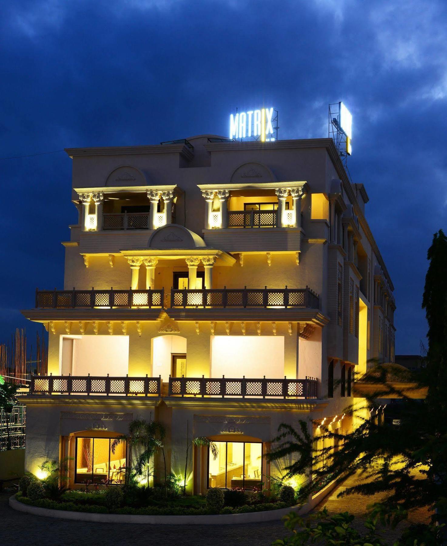 Jc Castle Shirdi Exterior foto