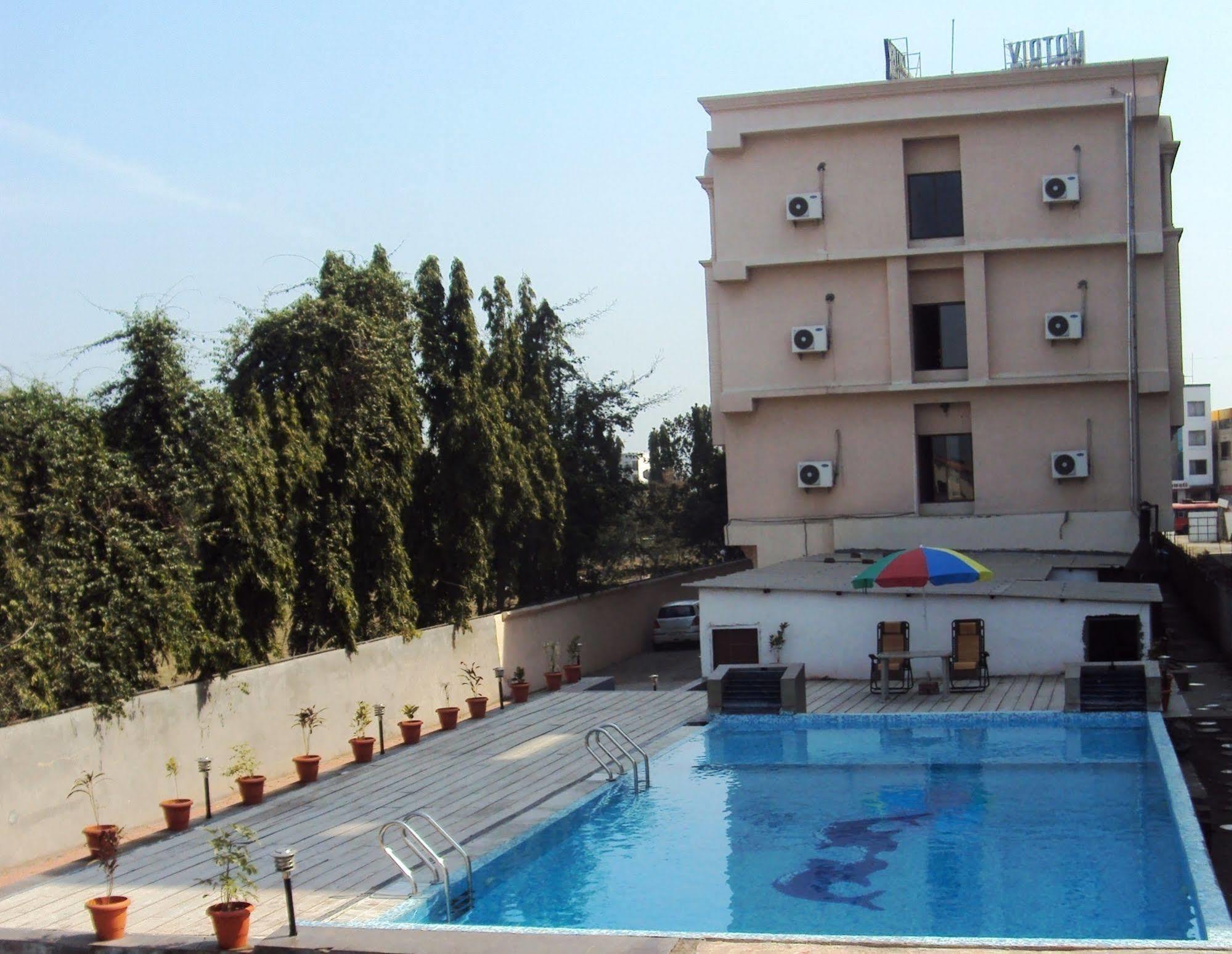 Jc Castle Shirdi Exterior foto